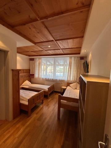 Alpenhostel "Das Besenhaus" Altenmarkt im Pongau Luaran gambar